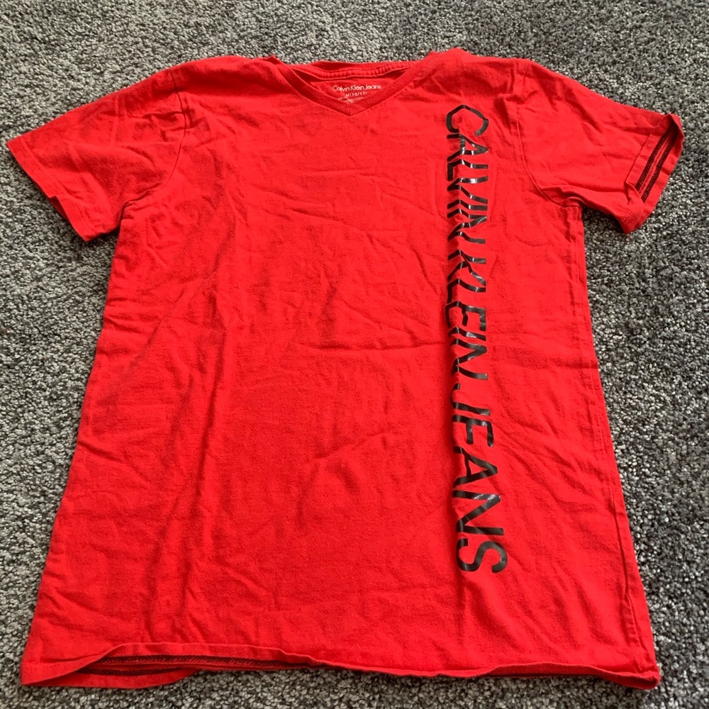 Calvin Klein red shirt M (10-12)